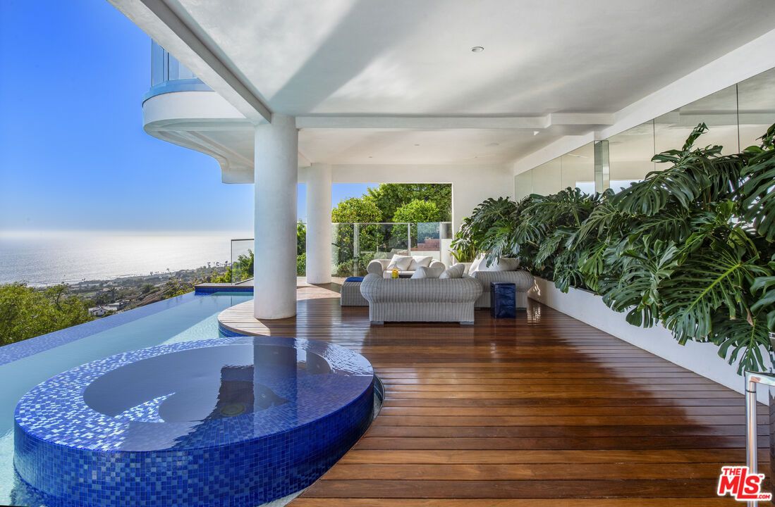Exterior, Interior, Living room, Water, Wood Texture Flooring