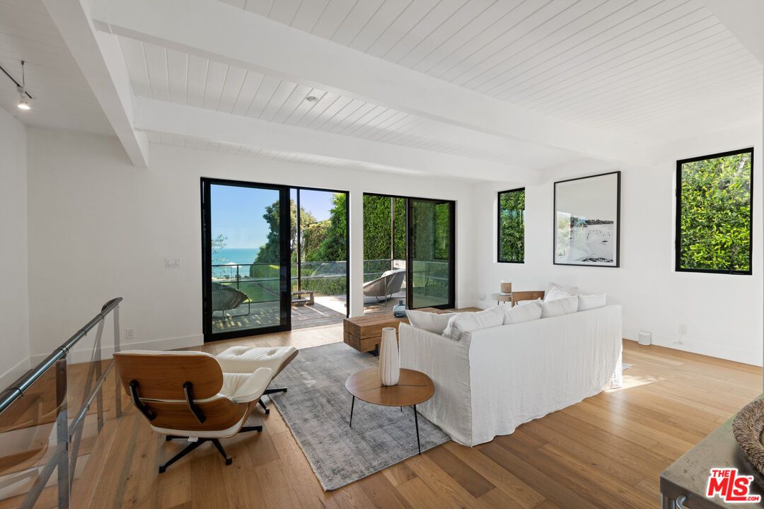 Interior, Living room, Water, Wood Texture Flooring