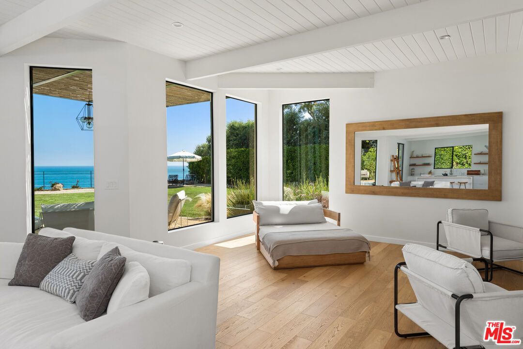 Interior, Living room, Water, Wood Texture Flooring