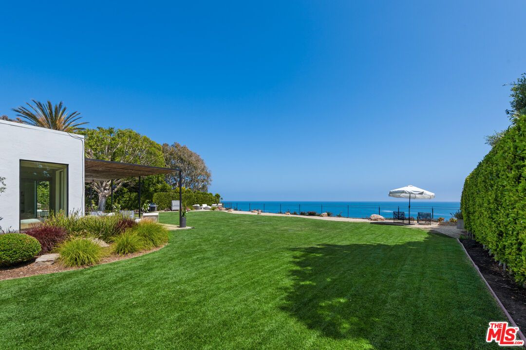 Backyard, Exterior, Water