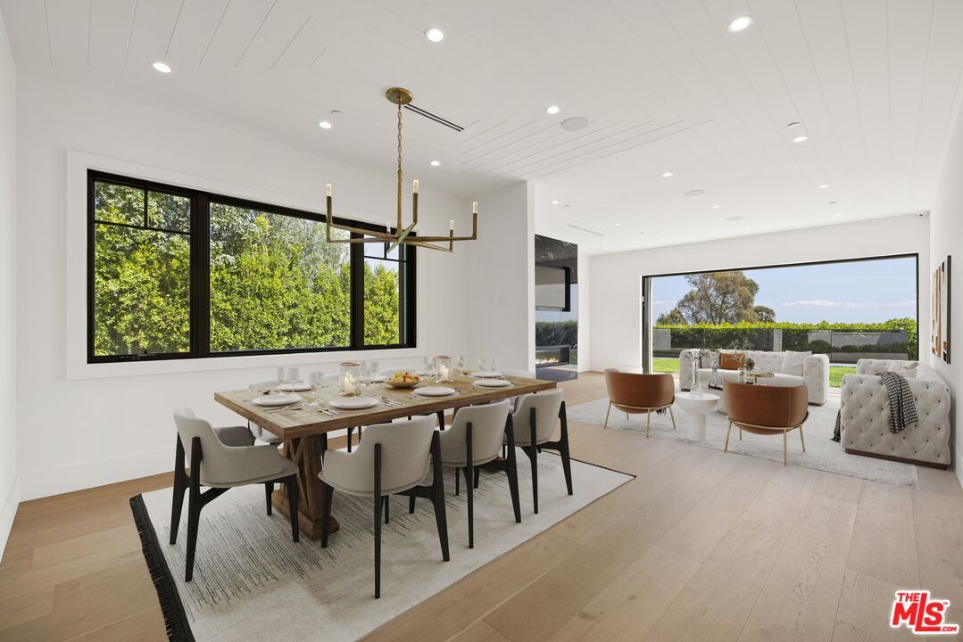 Dining room, Interior, Pendant Lights, Recessed Lighting, Wood Texture Flooring