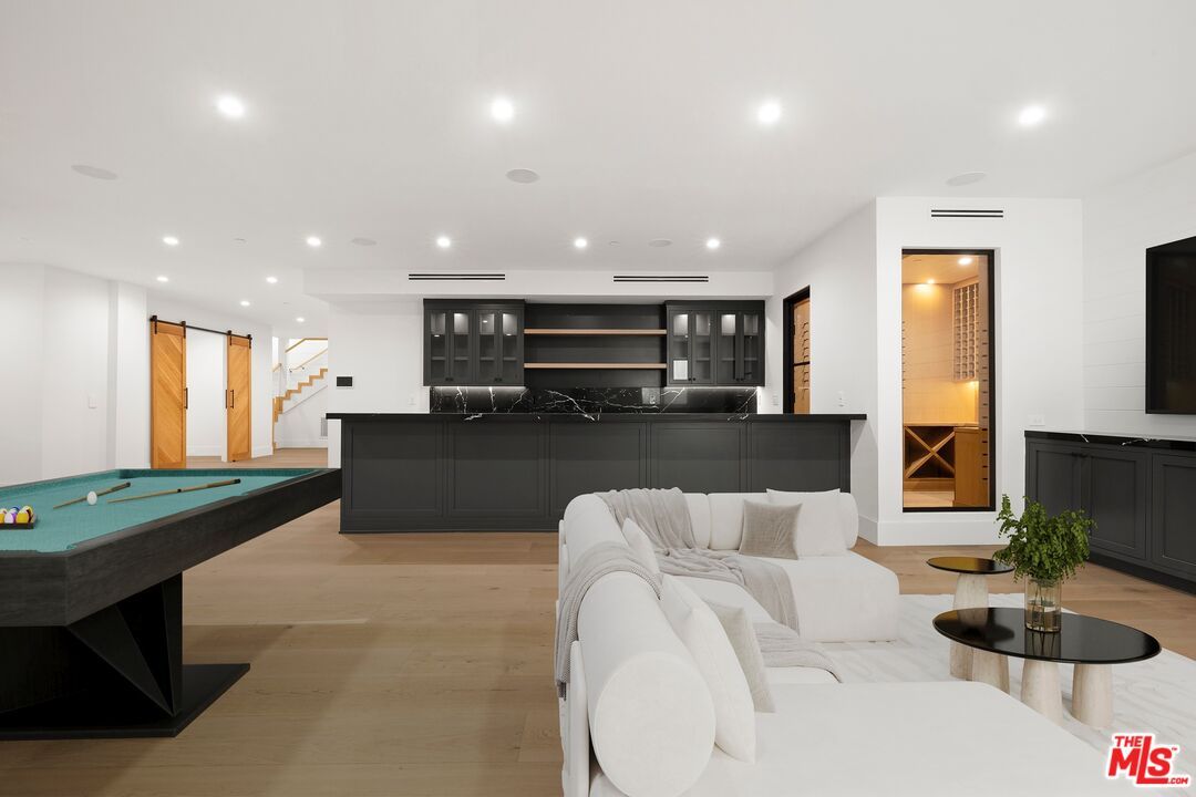 Billiard Table, Game Room, Interior, Living room, Recessed Lighting, Wood Texture Flooring