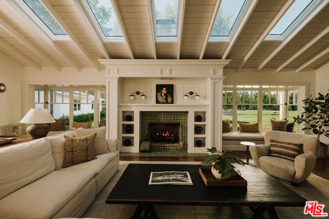 Fireplace, Interior, Living room, Sun Room, Wooden Ceilings, Wood Texture Flooring