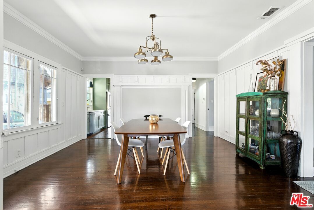 Chandelier, Dining room, Interior, Wood Texture Flooring