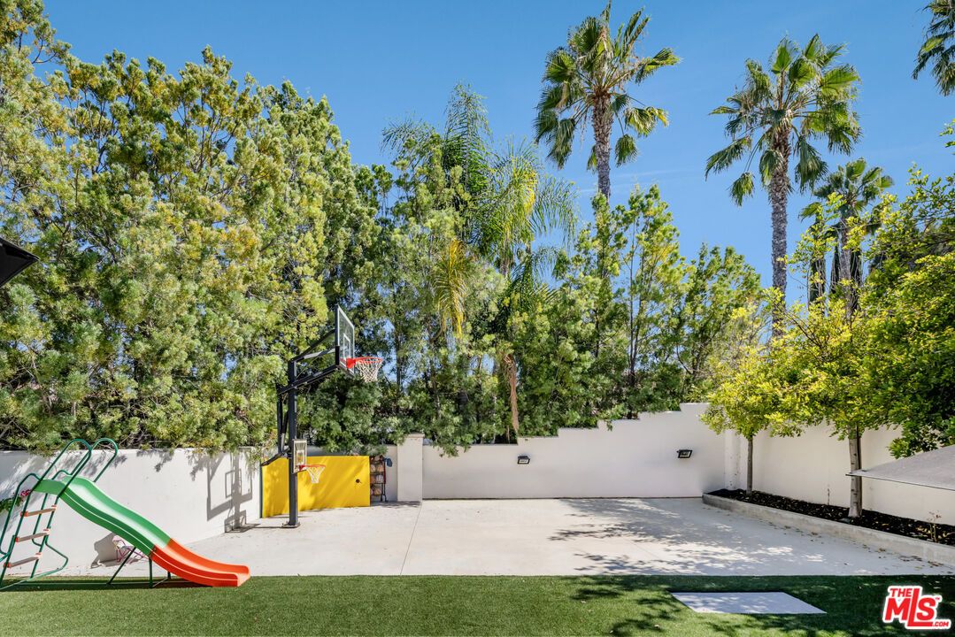 Backyard, Exterior, Playground