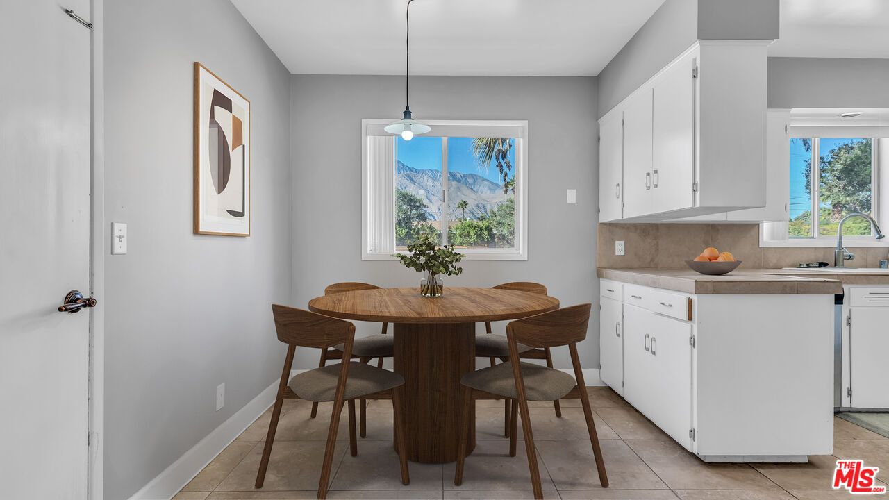 Dining room, Interior, Kitchen, Pendant Lights