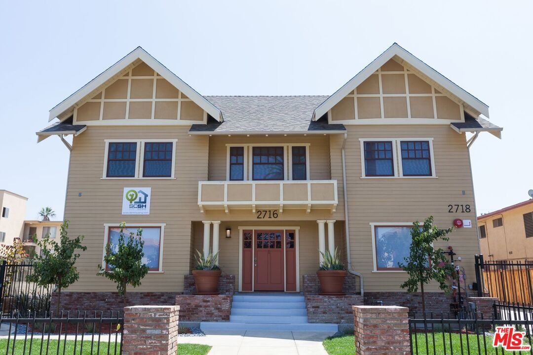 Exterior, Facade, American Craftsman