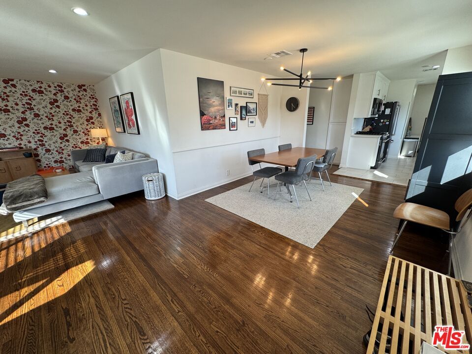 Dining room, Interior, Living room, Pendant Lights, Recessed Lighting, Wood Texture Flooring