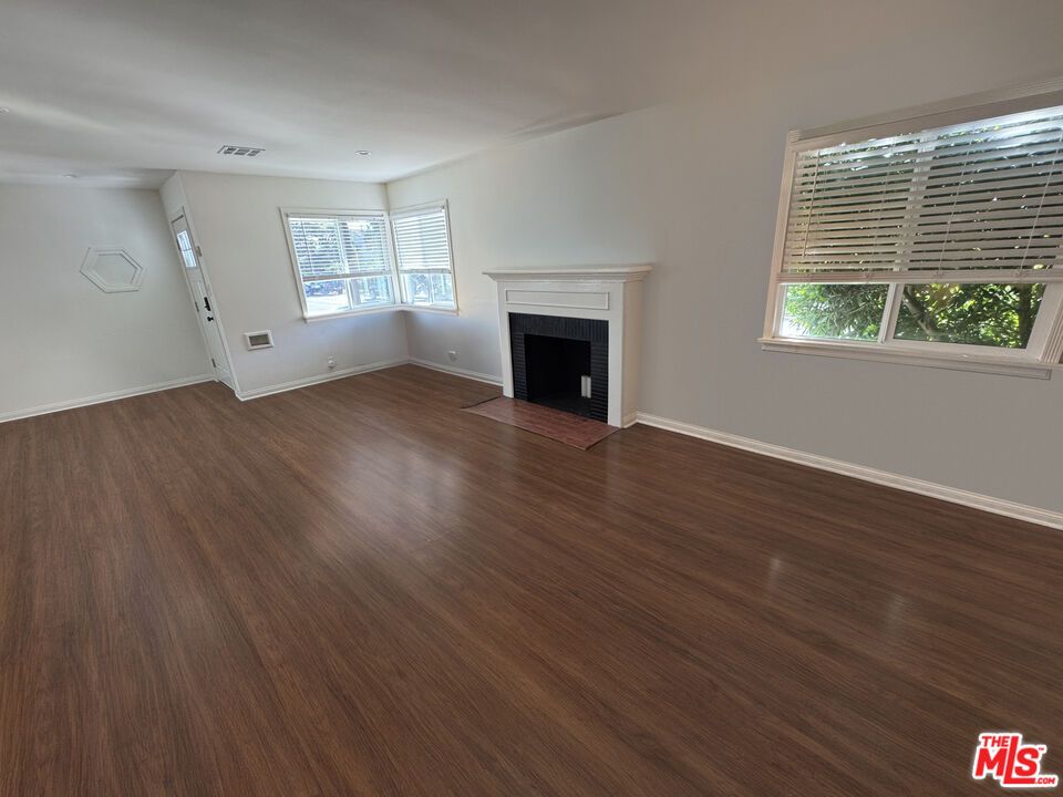 Empty room, Fireplace, Interior, Wood Texture Flooring
