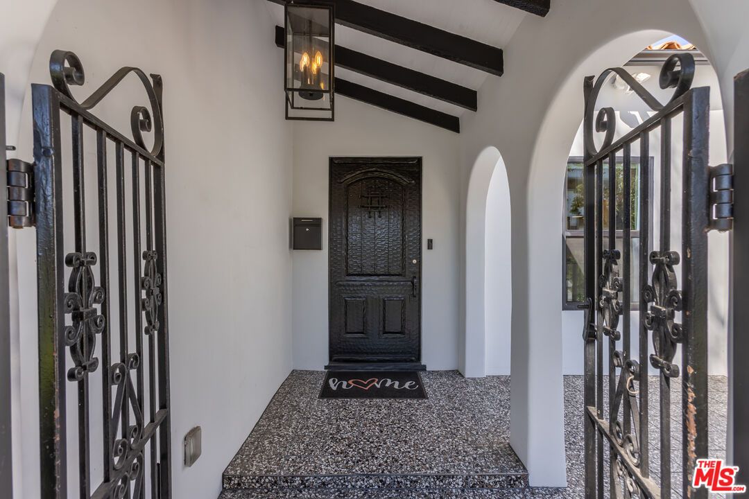 Interior, Wooden Beams