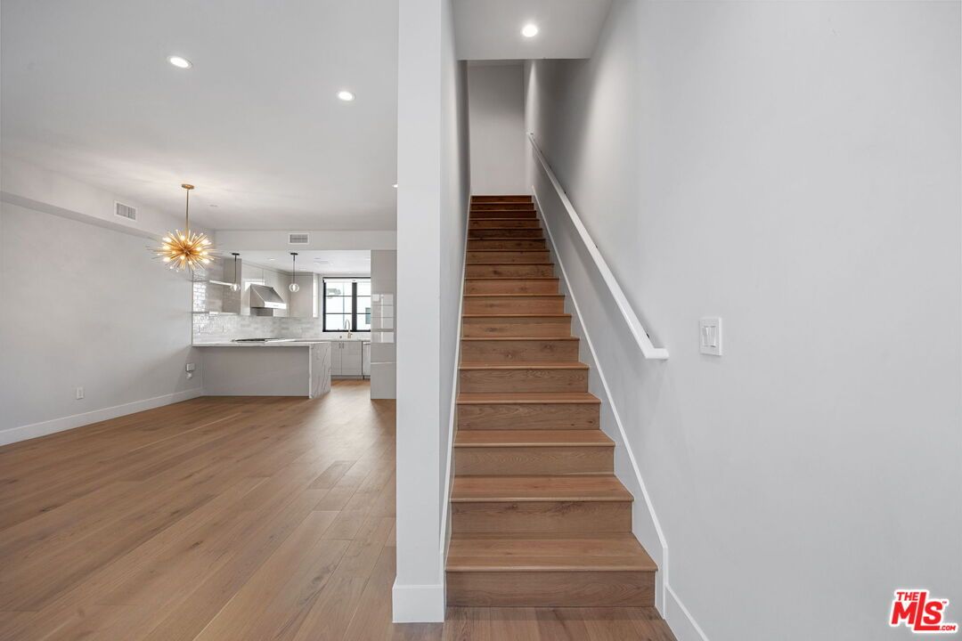 Interior, Pendant Lights, Recessed Lighting, Wood Texture Flooring
