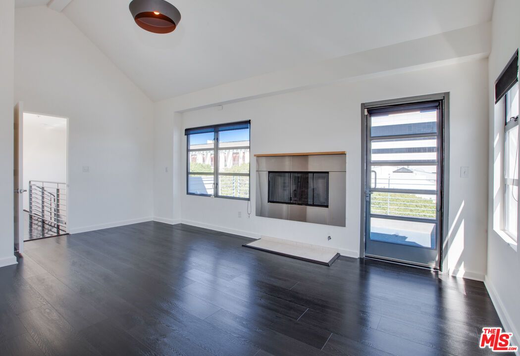 Empty room, Fireplace, Interior, Wood Texture Flooring