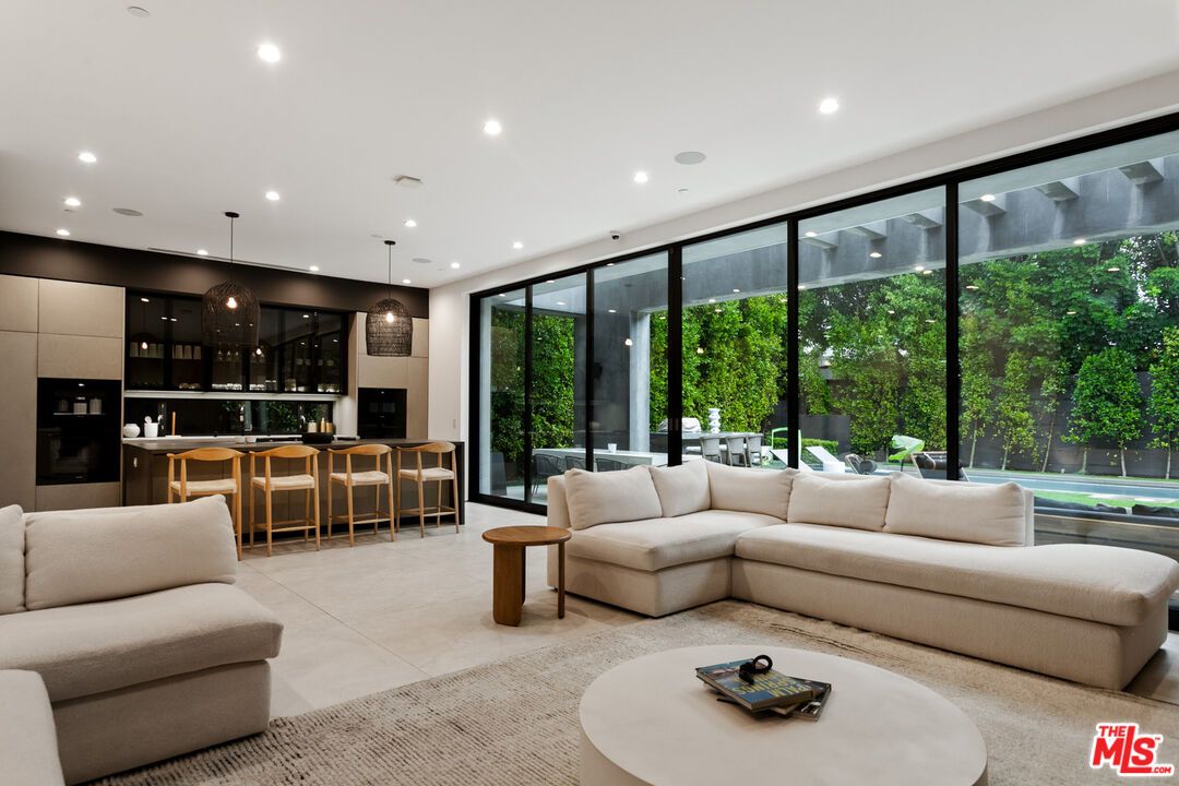 Interior, Kitchen, Living room, Pendant Lights, Recessed Lighting