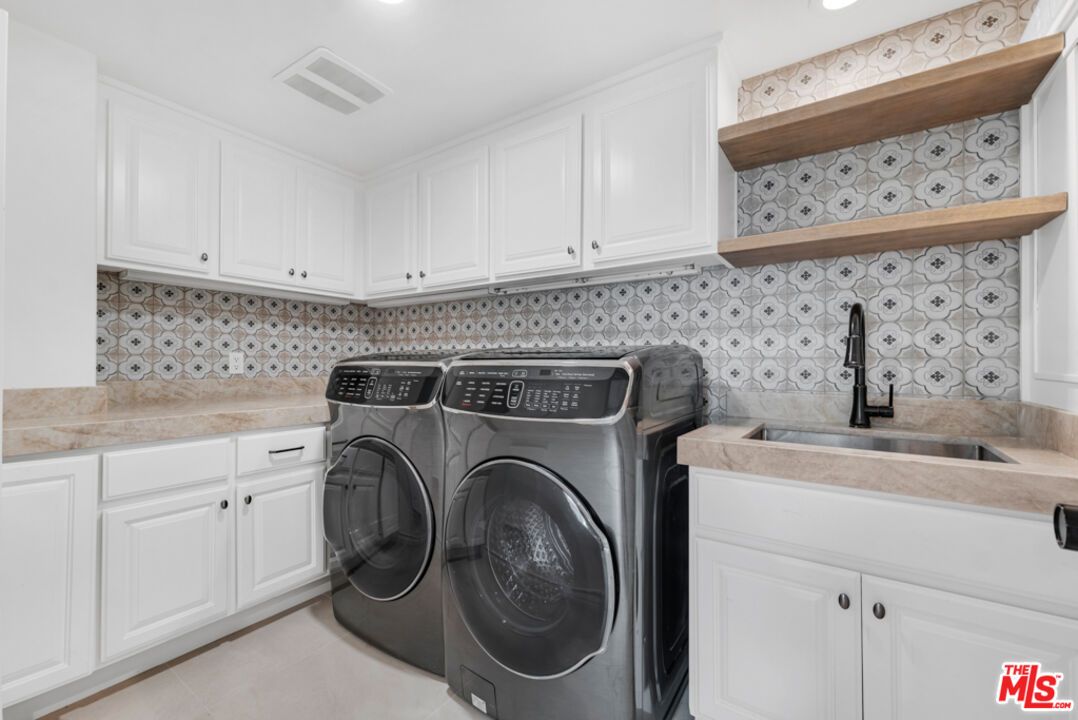 Interior, Recessed Lighting, Washer