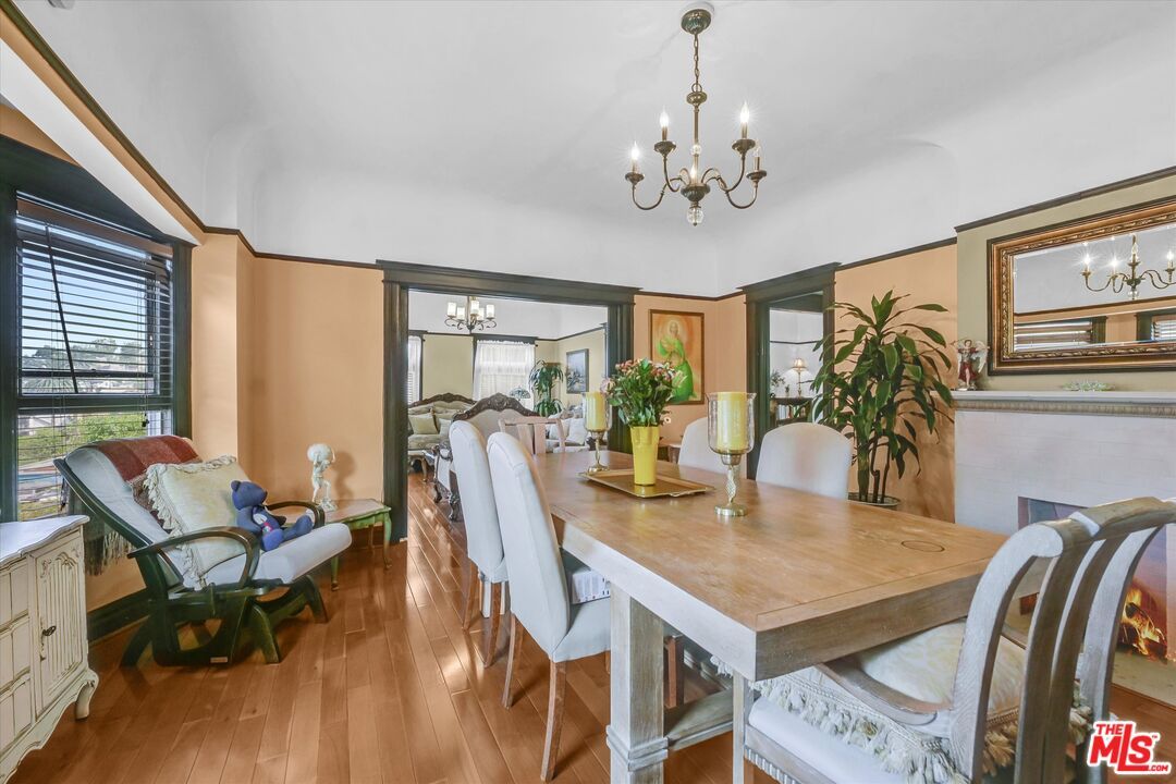 Chandelier, Dining room, Interior, Living room, Wood Texture Flooring