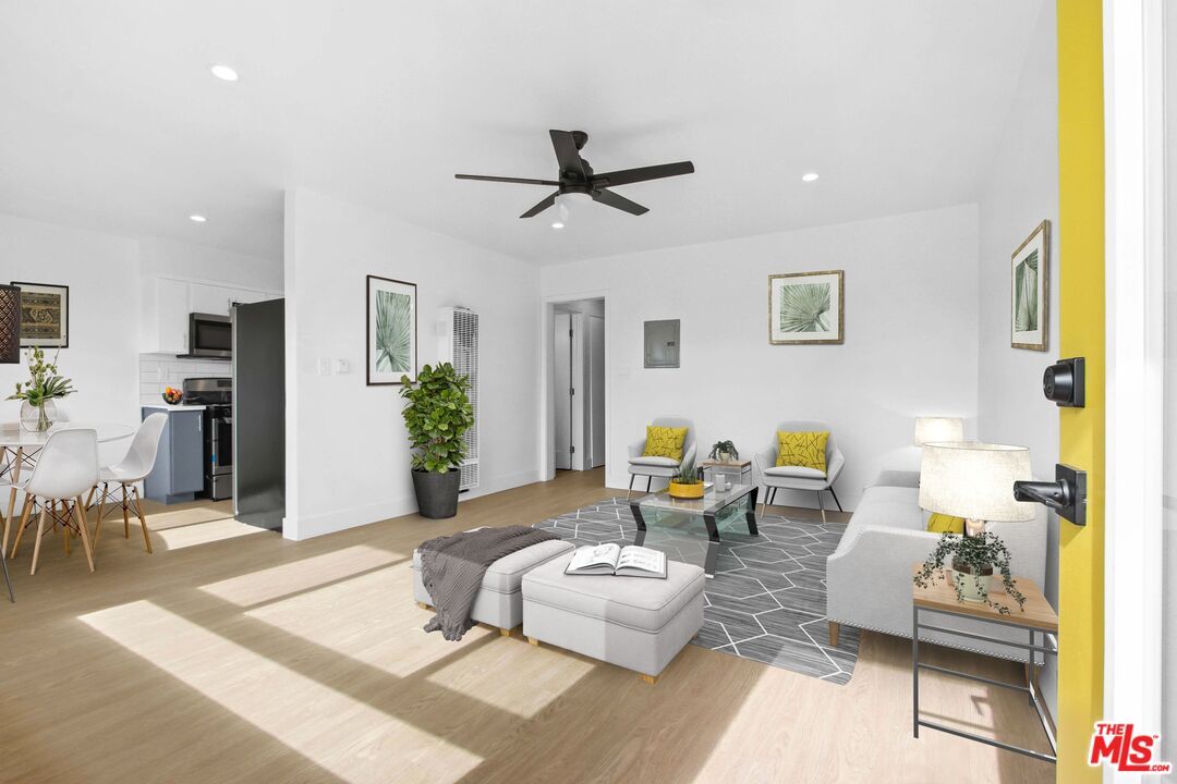 Dining room, Interior, Kitchen, Living room, Recessed Lighting, Wood Texture Flooring