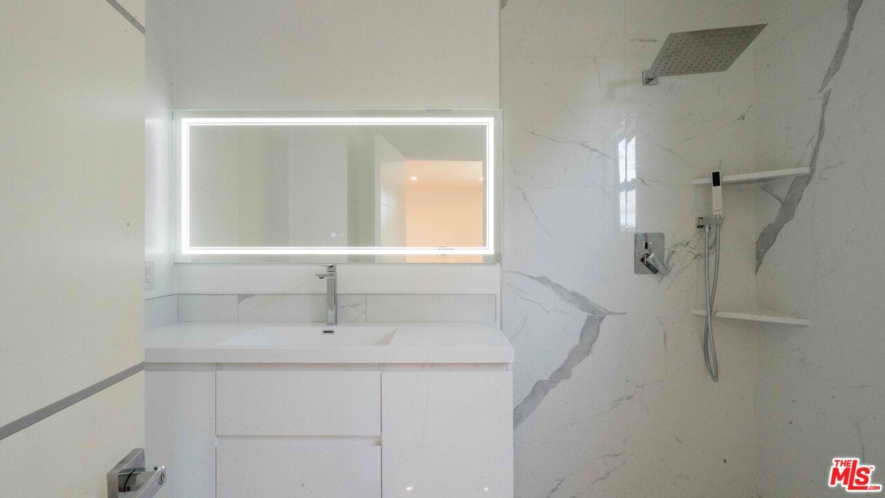 Bathroom, Interior, Marble Walls