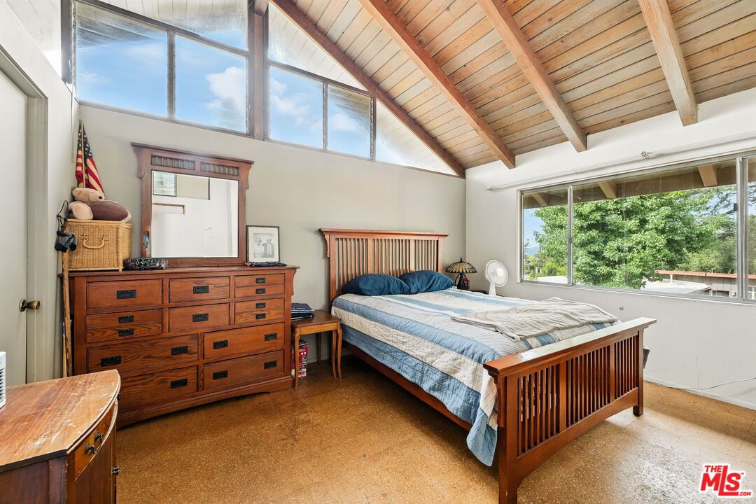 Bedroom, Interior, Wooden Beams, Wooden Ceilings