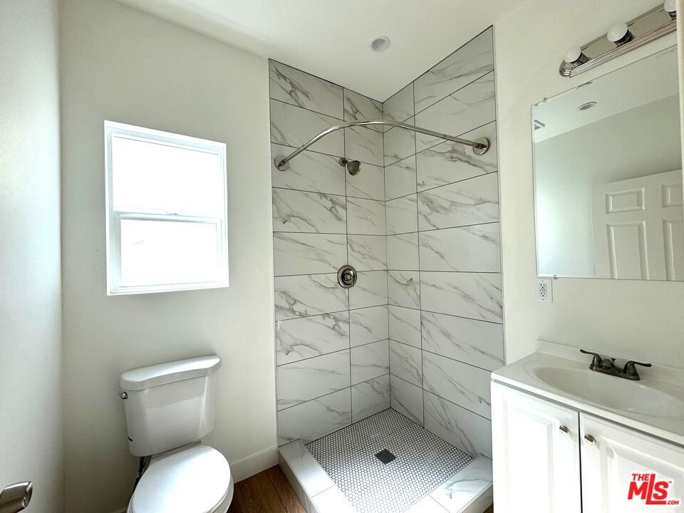 Bathroom, Interior, Marble Walls