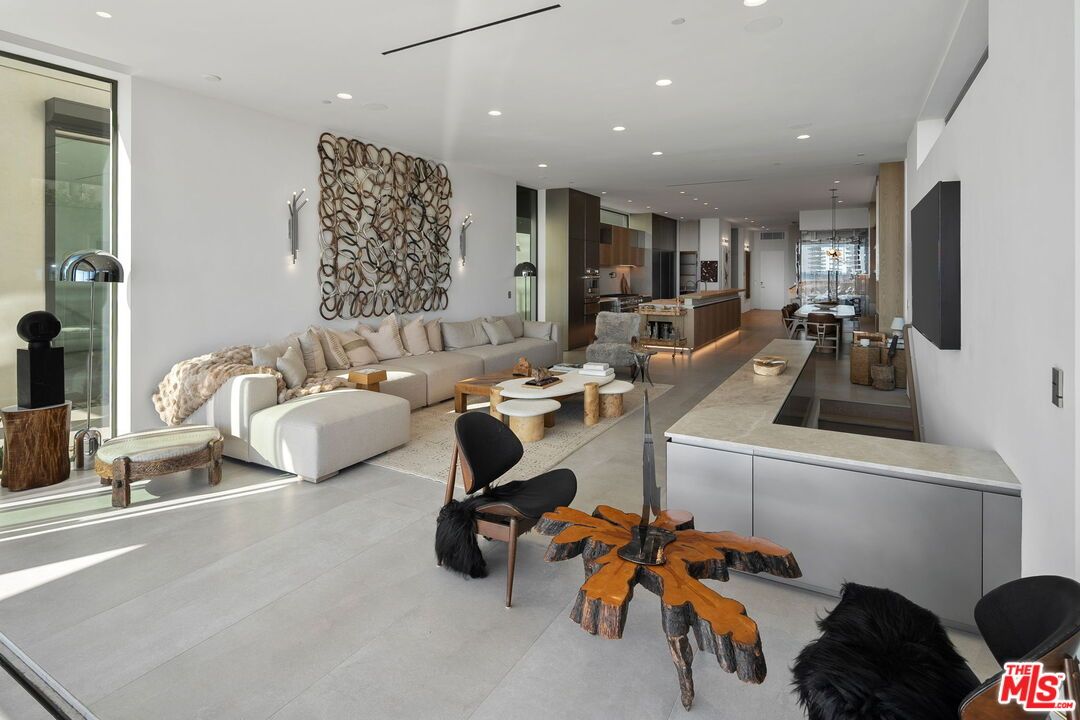 Interior, Kitchen, Living room, Pendant Lights, Recessed Lighting, Stainless Steel Appliances