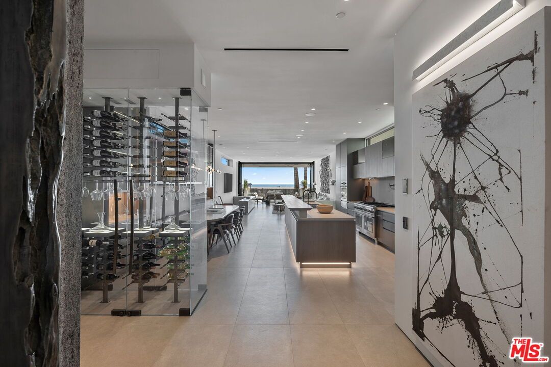 Dining room, Interior, Kitchen, Pendant Lights, Recessed Lighting, Wine Storage