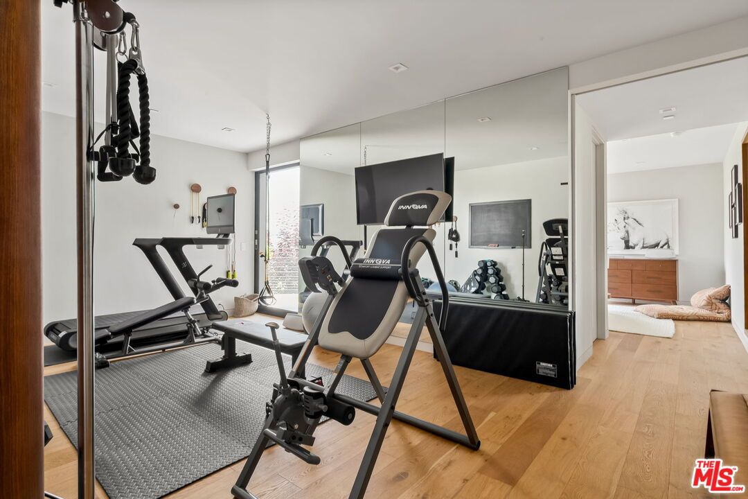 Fitness Equipment, Interior, Recessed Lighting, Wood Texture Flooring