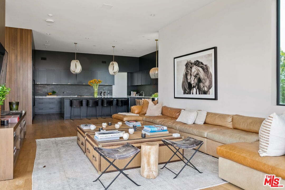 Interior, Kitchen, Living room, Pendant Lights, Recessed Lighting, Wood Texture Flooring