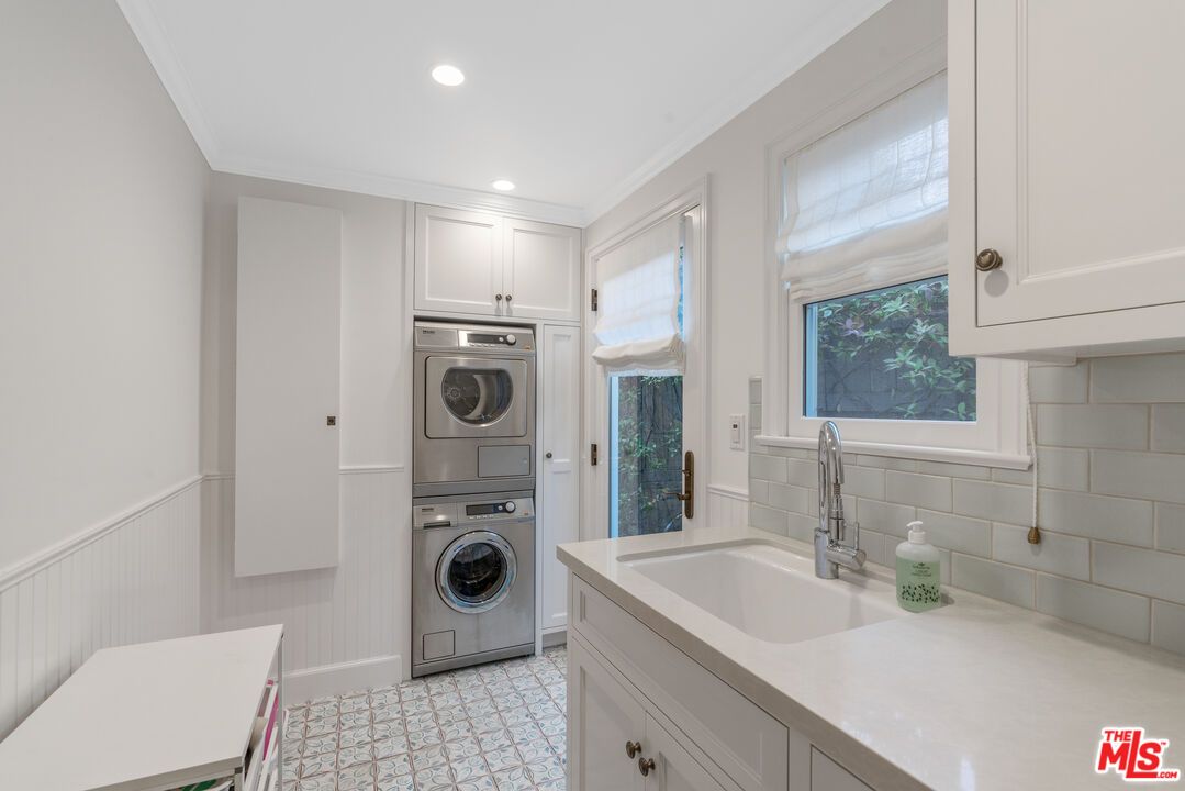 Interior, Recessed Lighting, Washer