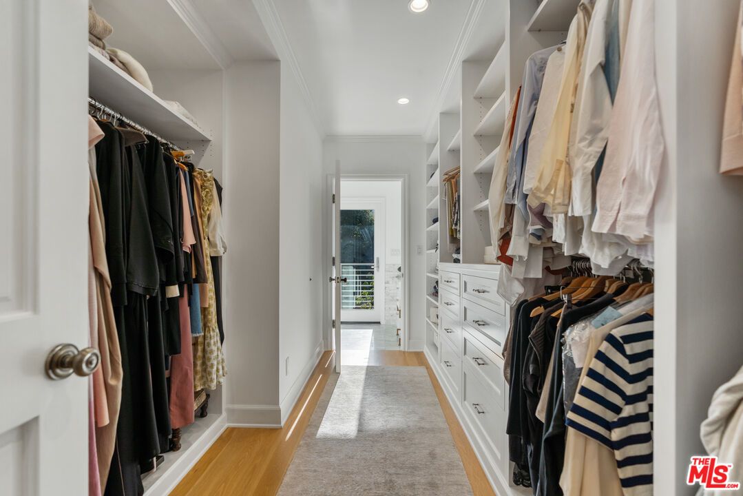 Interior, Recessed Lighting, Walk-in Closets, Wood Texture Flooring
