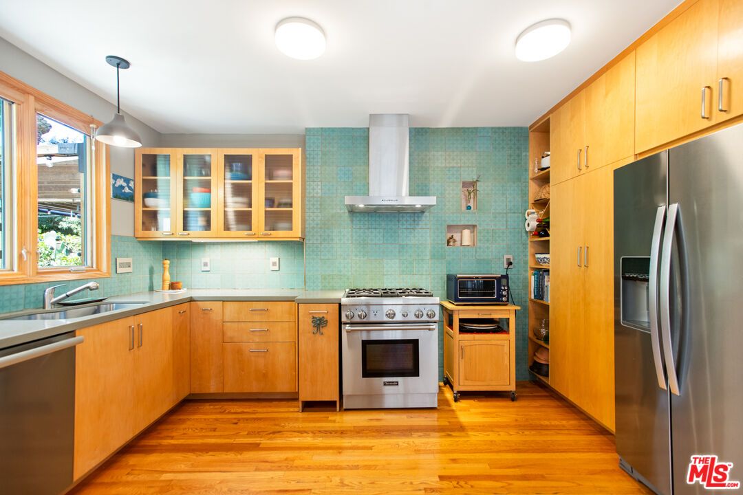 Interior, Kitchen, Pendant Lights, Stainless Steel Appliances, Wood Texture Flooring