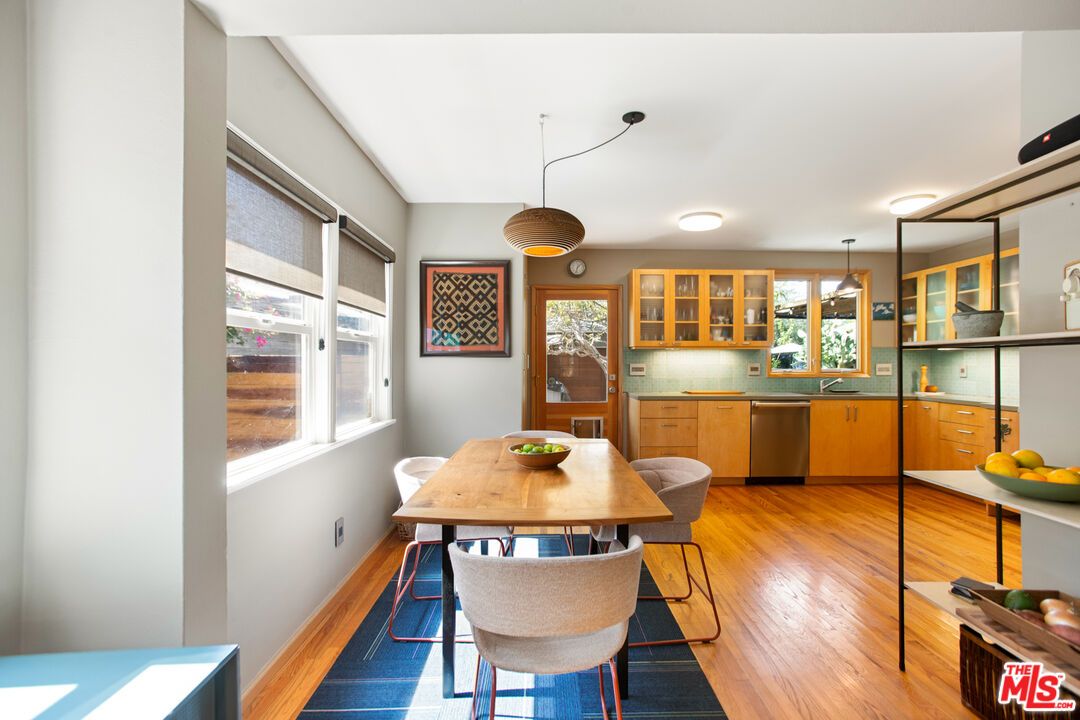 Dining room, Interior, Kitchen, Pendant Lights, Wood Texture Flooring
