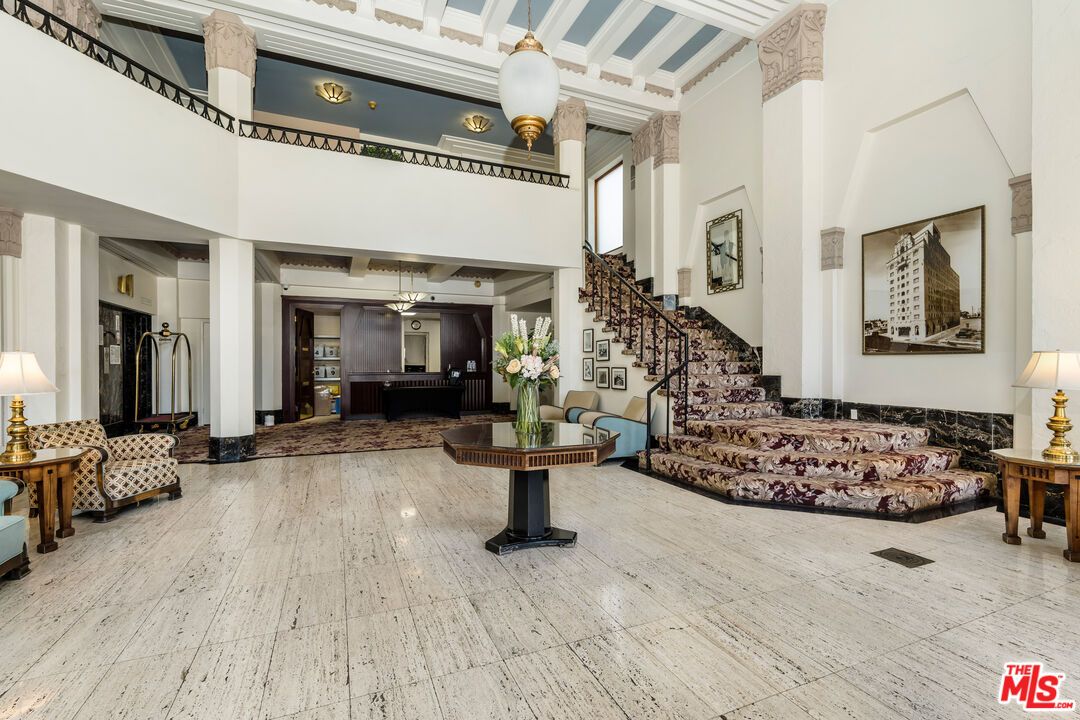 Interior, Living room, Pendant Lights, Wood Texture Flooring