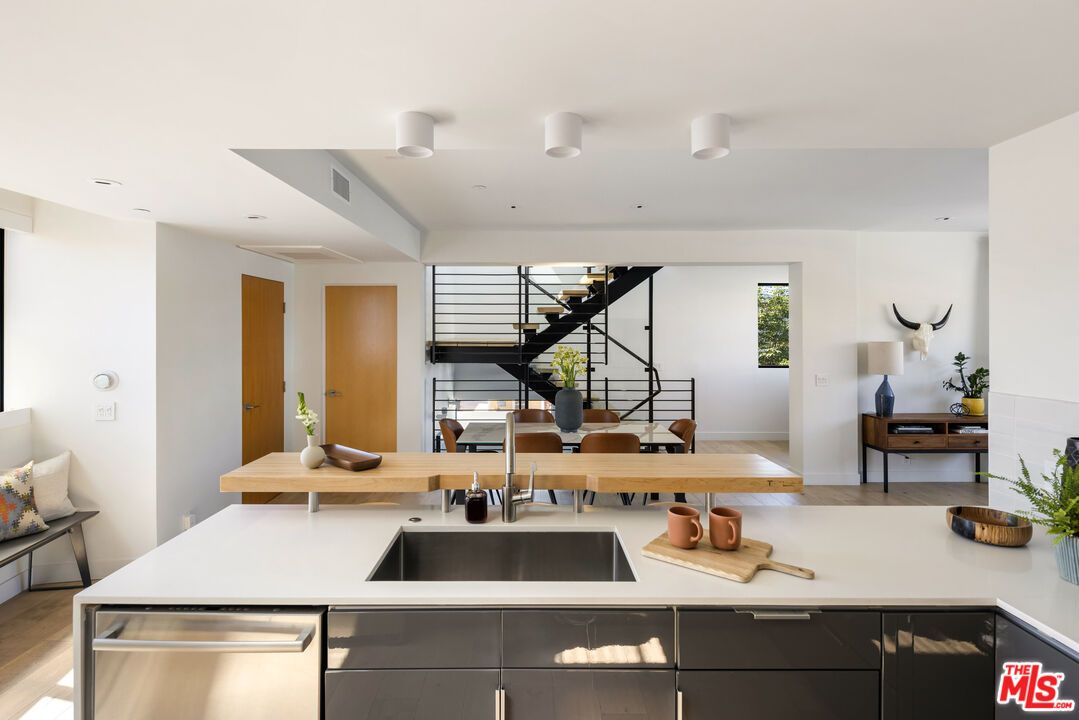 Dining room, Interior, Kitchen, Recessed Lighting