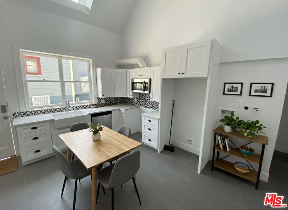 Dining room, Interior, Kitchen