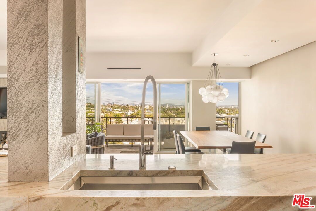 Dining room, Fireplace, Interior, Pendant Lights, Recessed Lighting