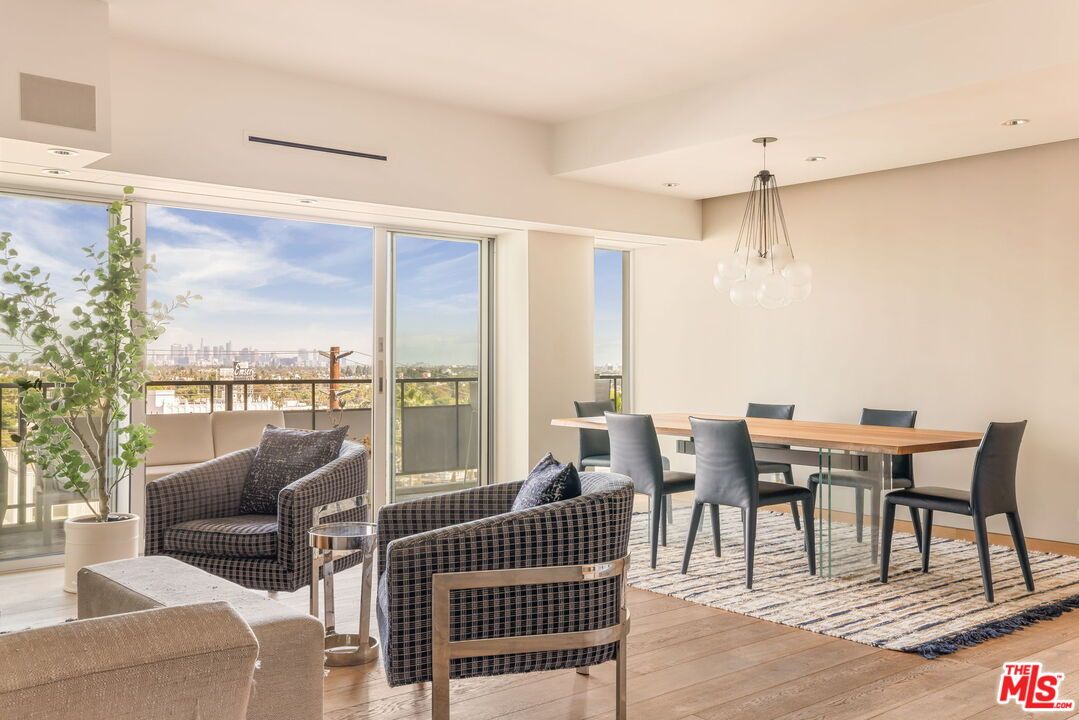 Dining room, Interior, Living room, Pendant Lights, Recessed Lighting, Water, Wood Texture Flooring