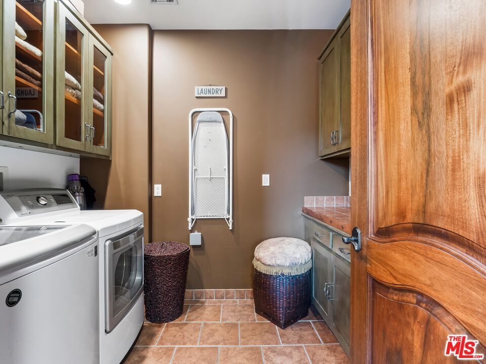 Interior, Recessed Lighting, Washer