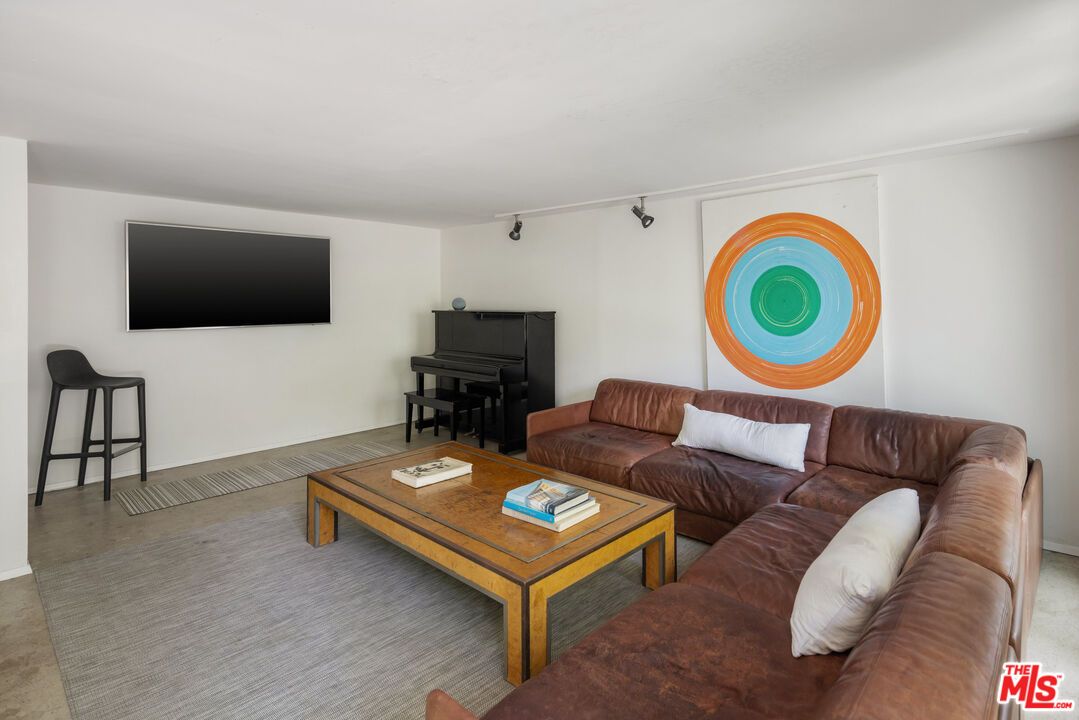Interior, Living room, Piano