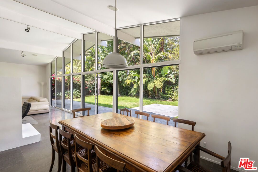Dining room, Interior, Pendant Lights