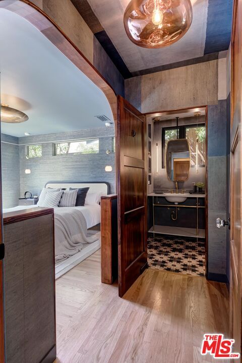 Bedroom, Interior, Pendant Lights, Recessed Lighting, Wood Texture Flooring