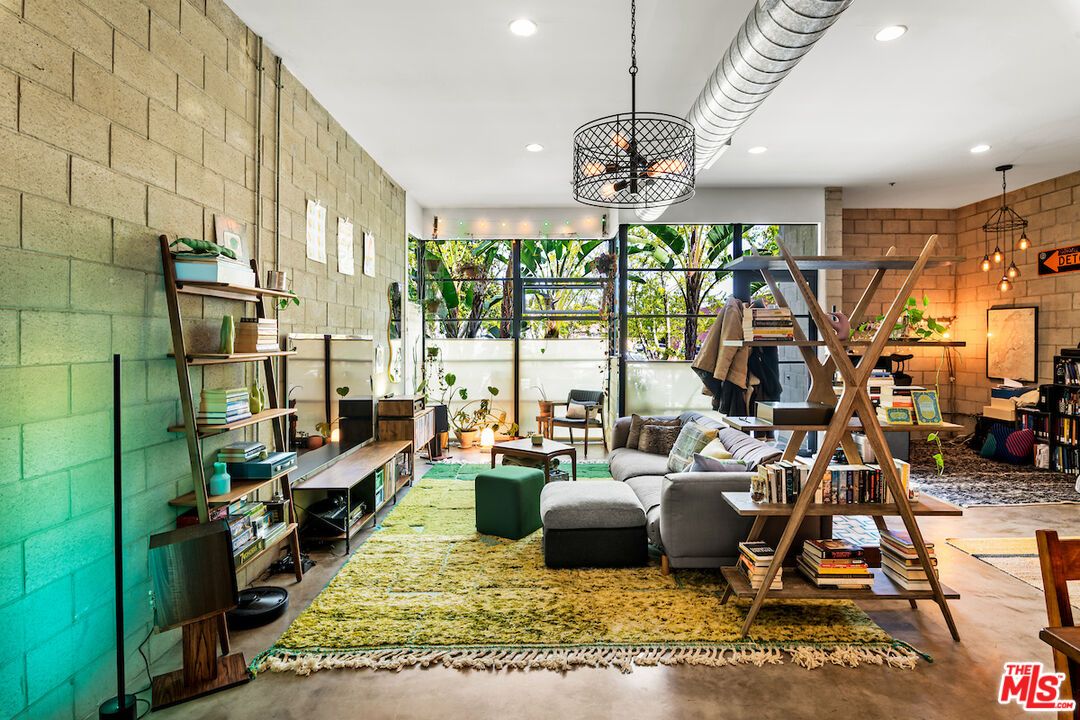 Interior, Living room, Pendant Lights, Recessed Lighting, Stone Walls