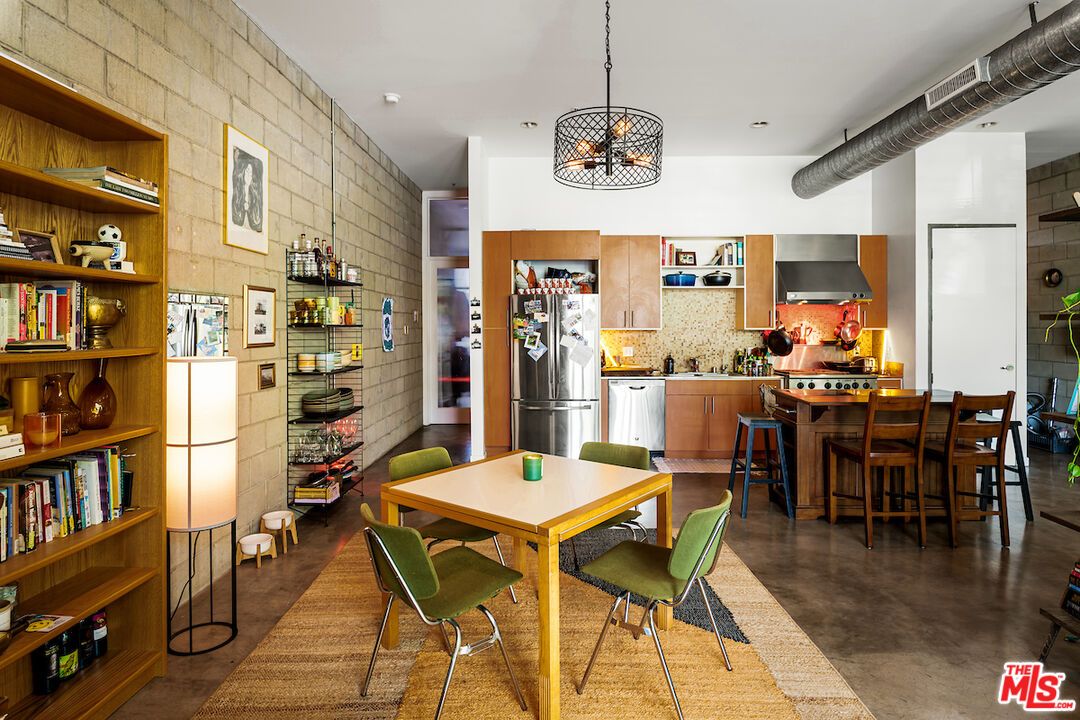 Dining room, Interior, Kitchen, Pendant Lights, Recessed Lighting, Stone Walls, Wood Texture Flooring