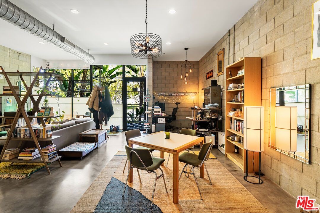 Dining room, Interior, Living room, Pendant Lights, Recessed Lighting, Stone Walls