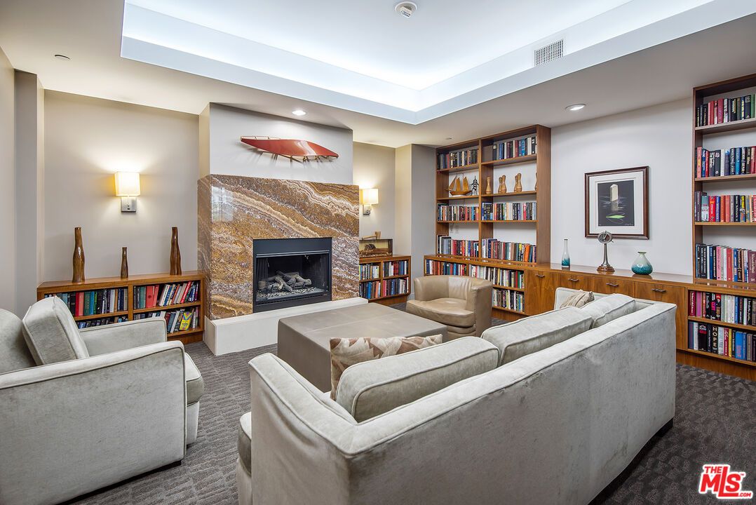Fireplace, Interior, Living room, Recessed Lighting