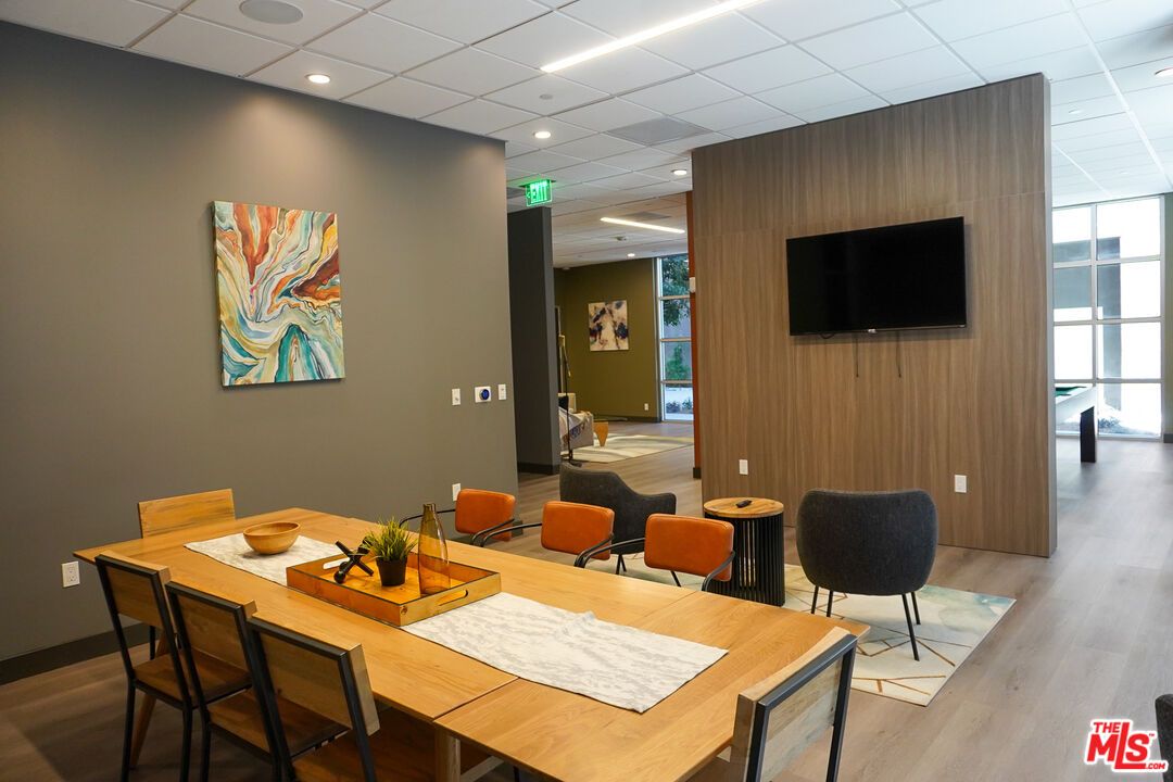 Dining room, Interior, Recessed Lighting, Wood Texture Flooring