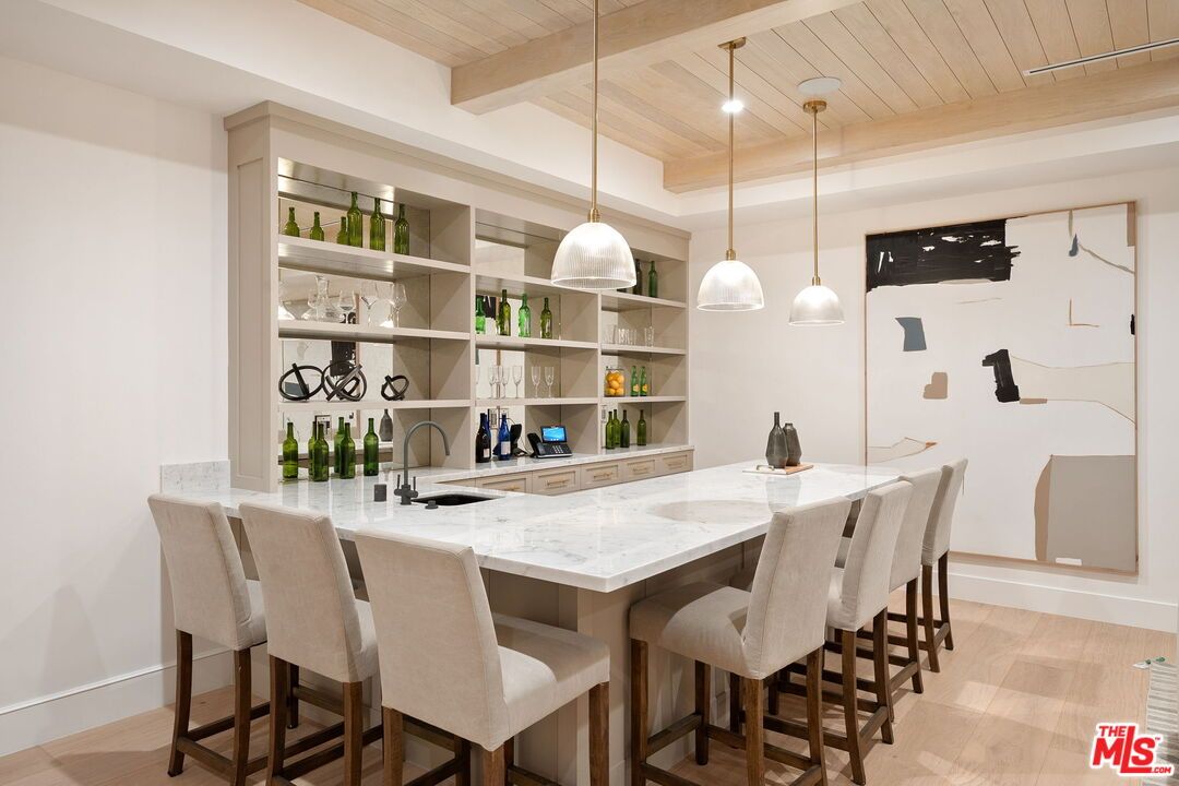 Interior, Pendant Lights, Recessed Lighting, Wooden Beams, Wooden Ceilings, Wood Texture Flooring