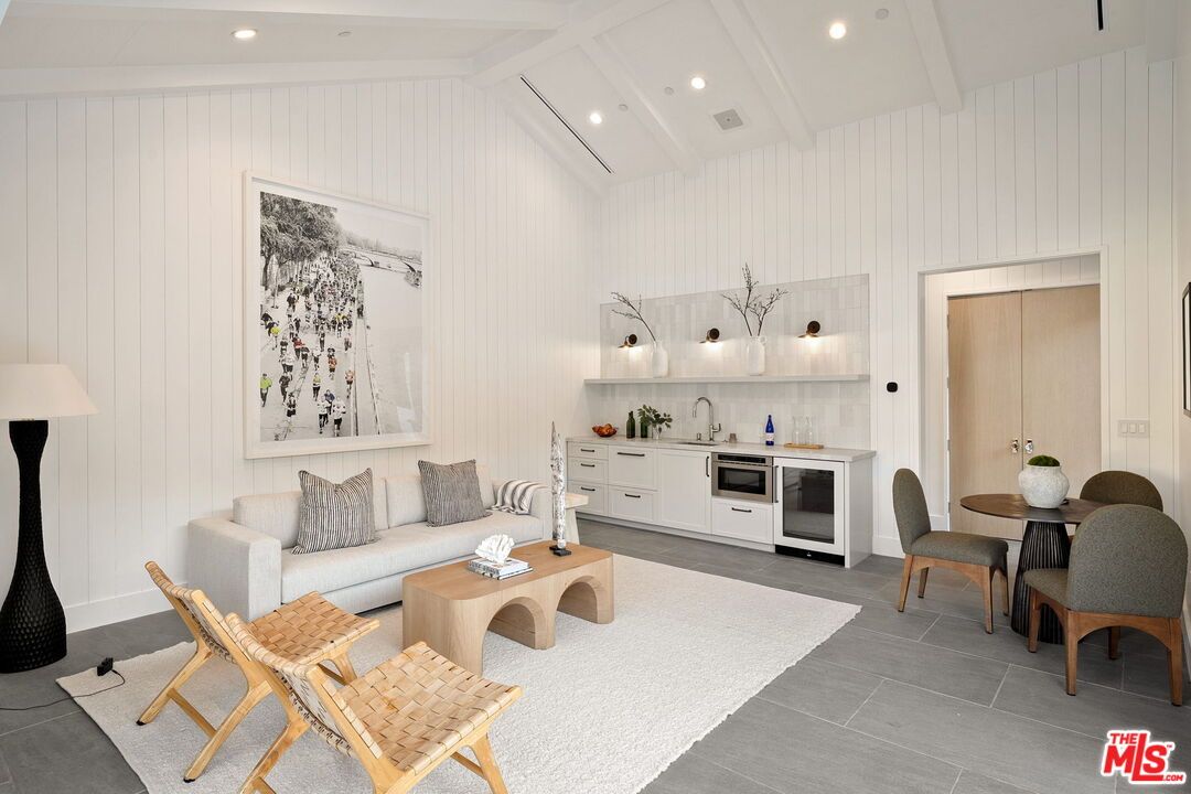 Dining room, Interior, Kitchen, Living room, Recessed Lighting