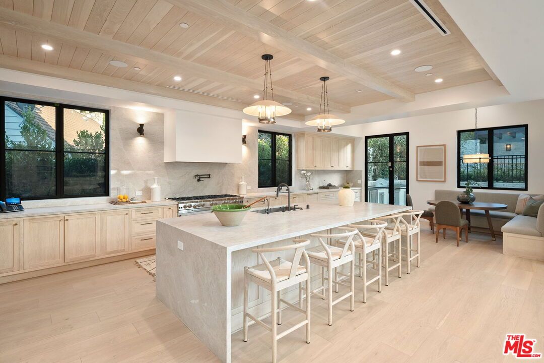 Dining room, Interior, Kitchen, Pendant Lights, Recessed Lighting, Stainless Steel Appliances, Wooden Ceilings, Wood Texture Flooring