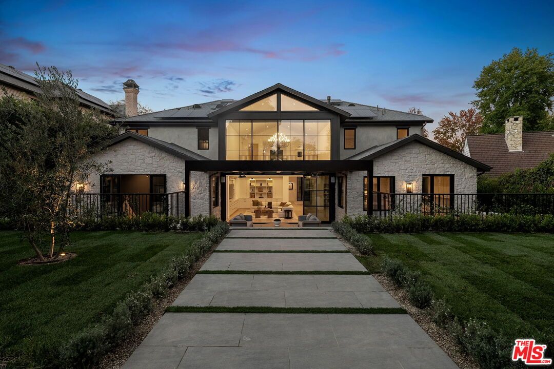 Backyard, Exterior, Facade, Tudor Revival