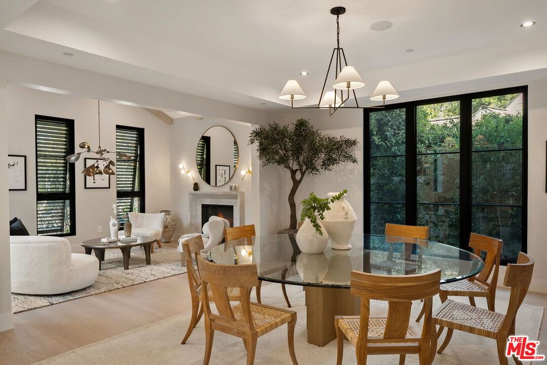 Chandelier, Dining room, Fireplace, Interior, Recessed Lighting, Wood Texture Flooring